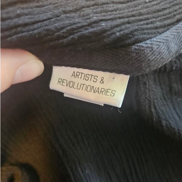 Artists & Revolutionaries Black Boxy V-Neck Long Sleeve One Size Minimalist - Picture 2 of 6